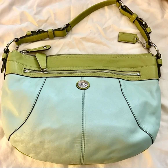 Coach Laura leather mint green hobo bag 2010 - Picture 4 of 7